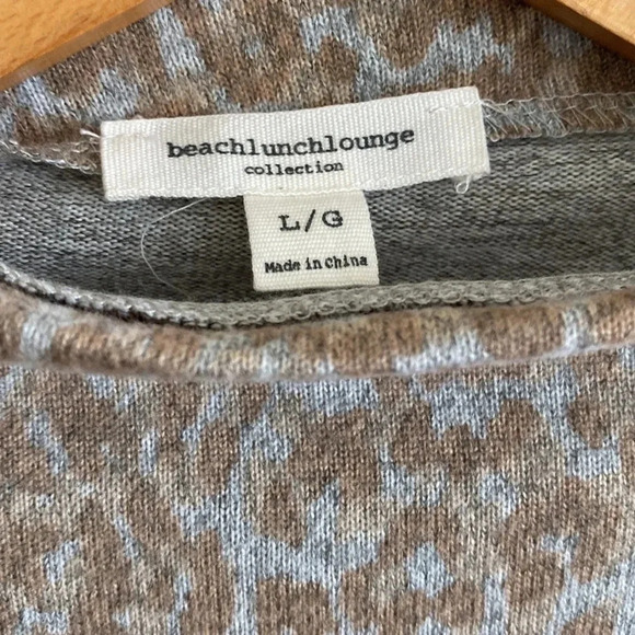 Beachlunchlounge tan leopard print mock neck knit long sleeve top size large - Picture 6 of 7